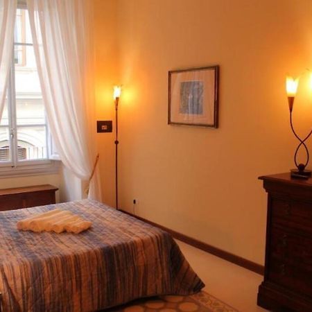 Via Roma Suites Florencia Exterior foto