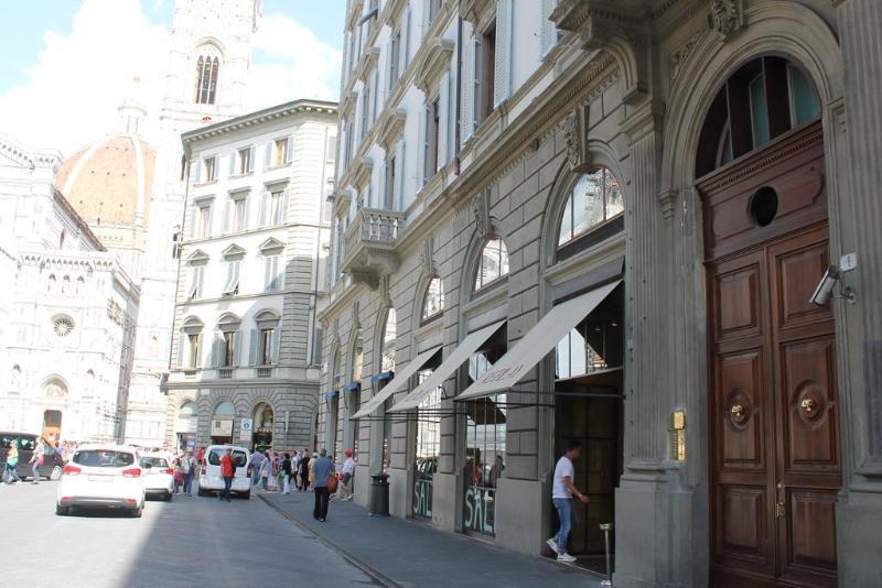 Via Roma Suites Florencia Exterior foto