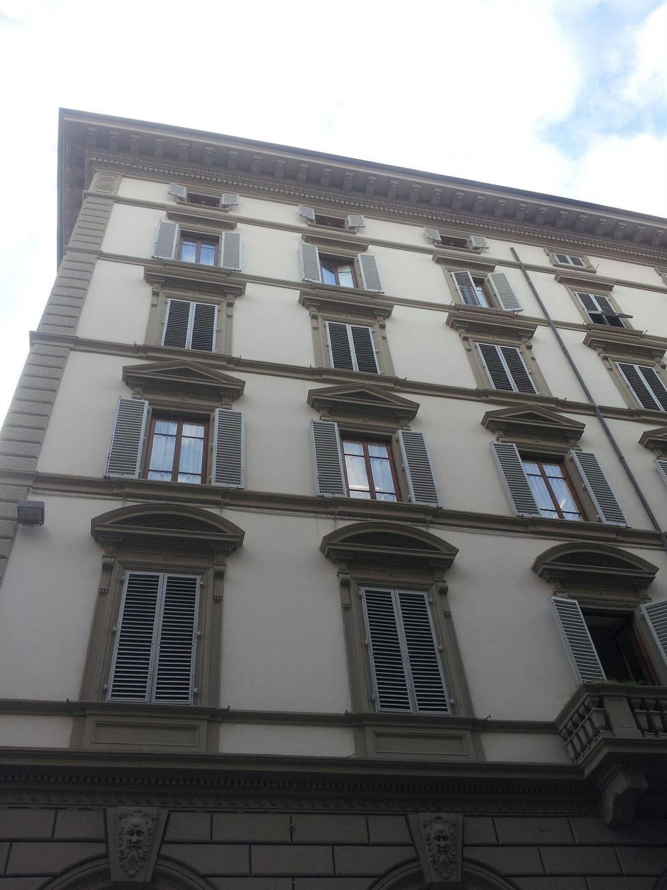 Via Roma Suites Florencia Exterior foto