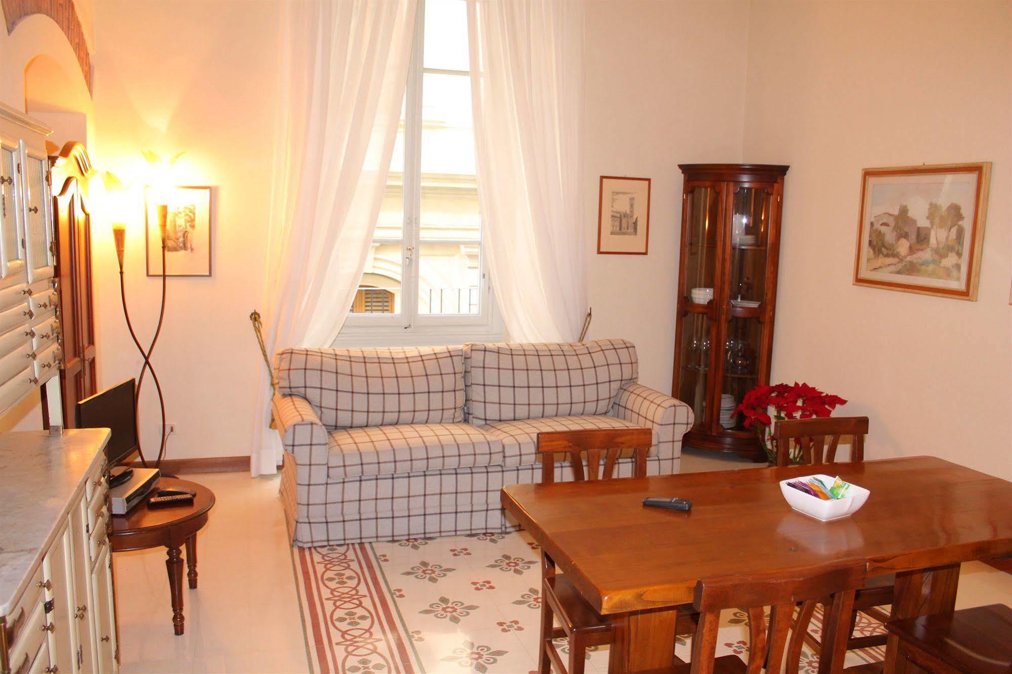 Via Roma Suites Florencia Exterior foto