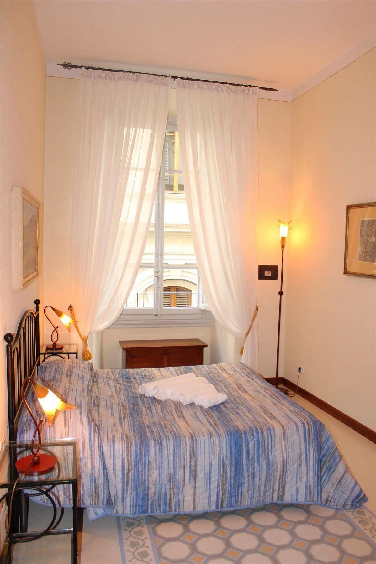 Via Roma Suites Florencia Exterior foto
