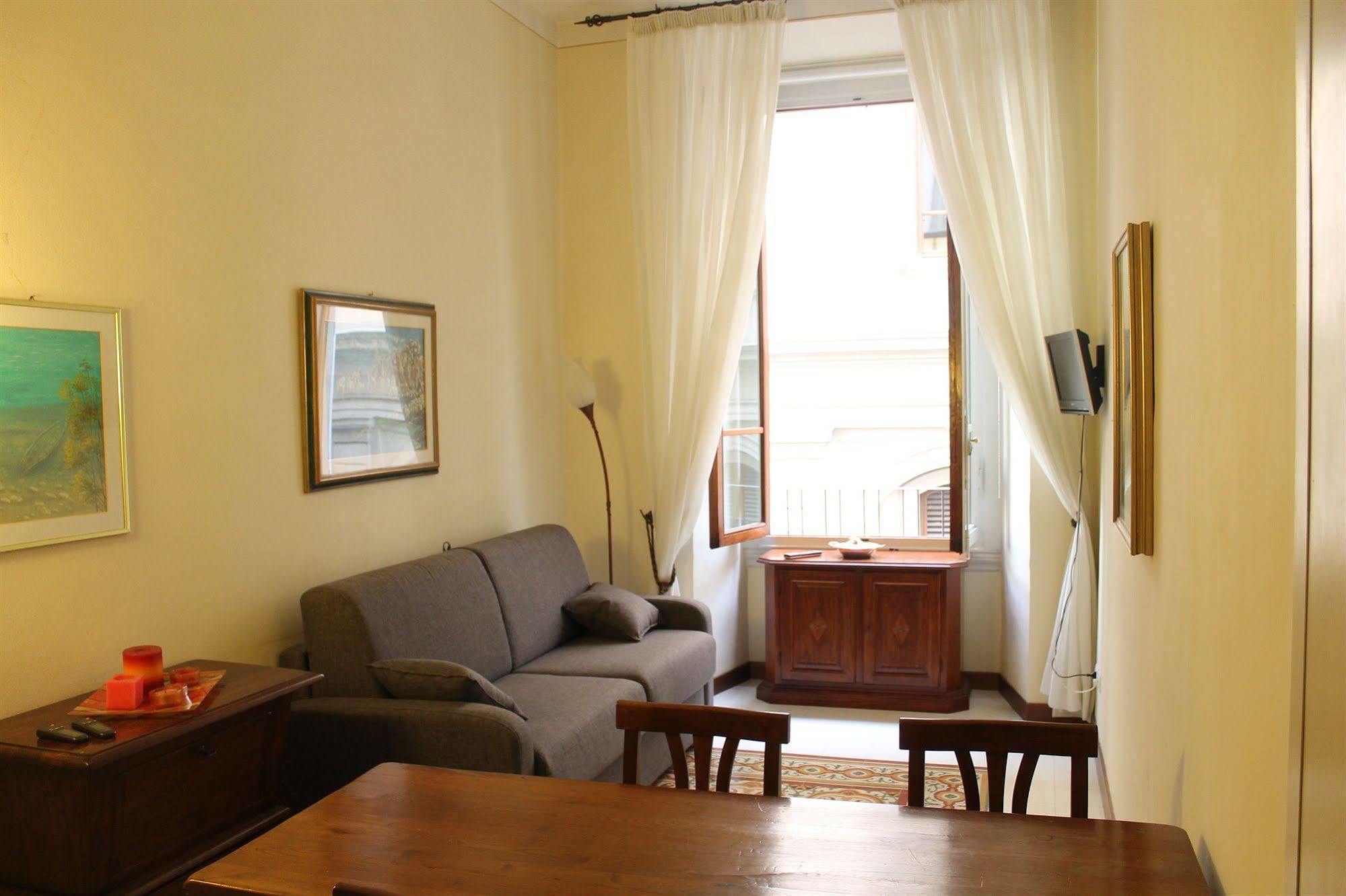 Via Roma Suites Florencia Exterior foto